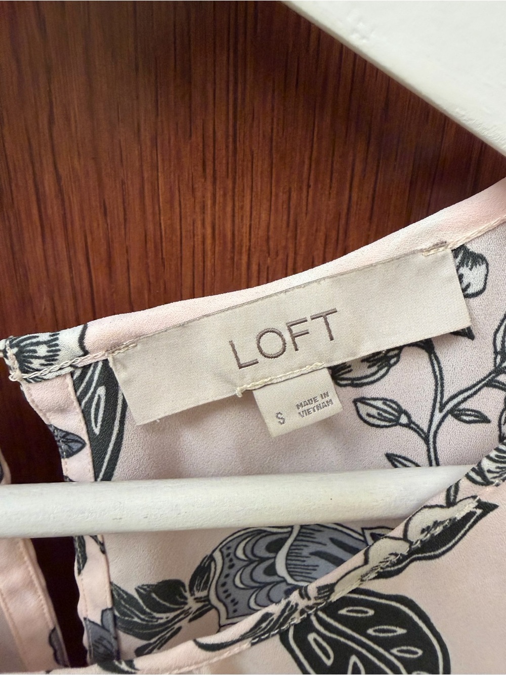 4 Small Blouse Bundle - Picture 10 of 13